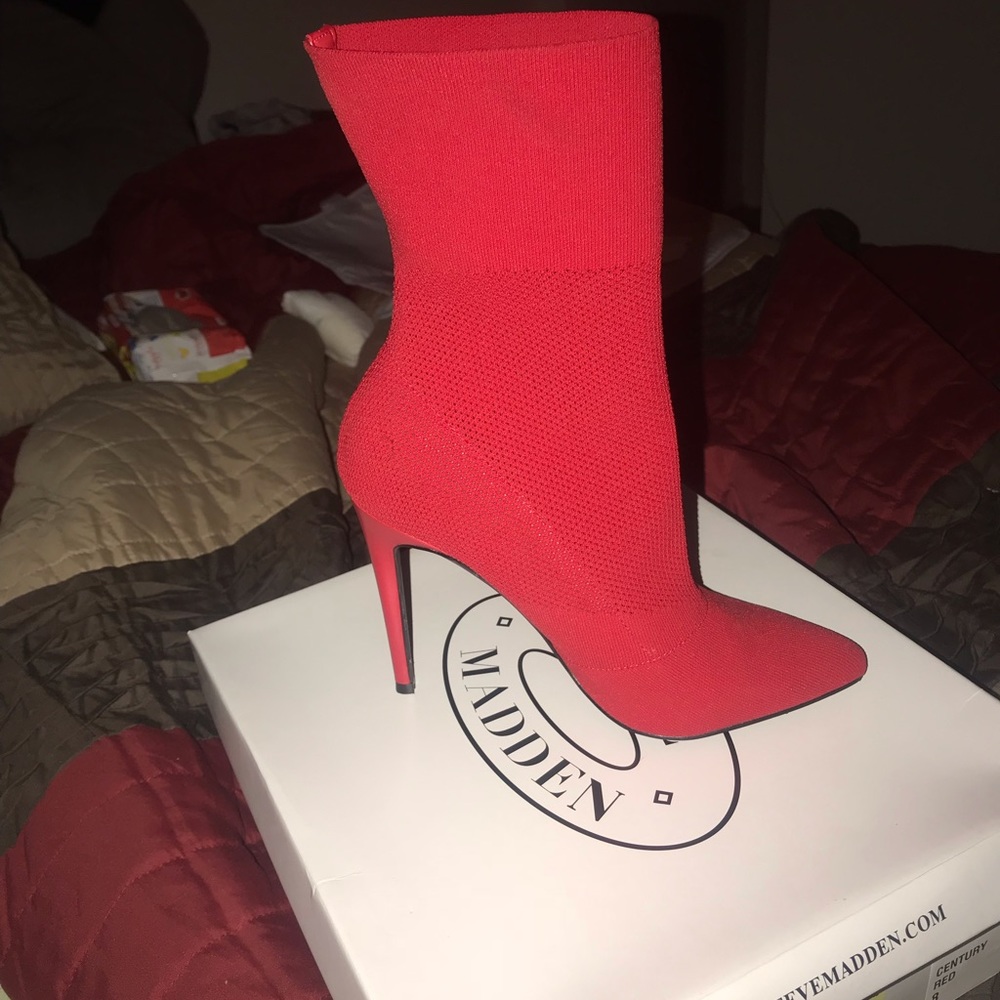 Ankle bootie